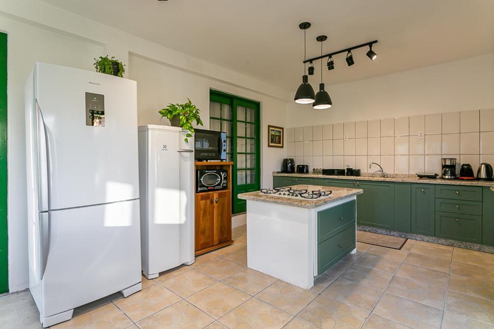 Abaporu Art Hostel Florianopolis Ngoại thất bức ảnh